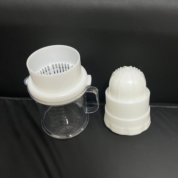 Manual Juicer Hand Press Fruit Squeezer with Bow - Picture 5 of 7